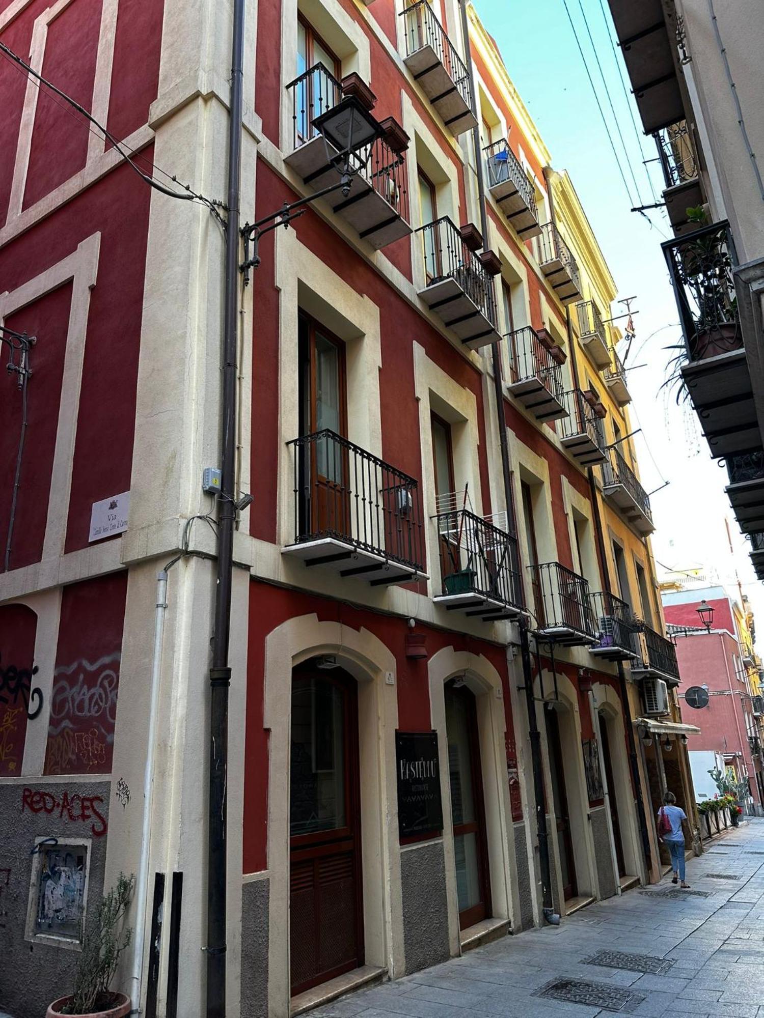 Right House - Characteristic Marina District Apartamento Cagliari Exterior foto