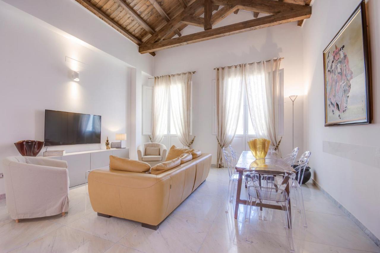 Right House - Characteristic Marina District Apartamento Cagliari Exterior foto